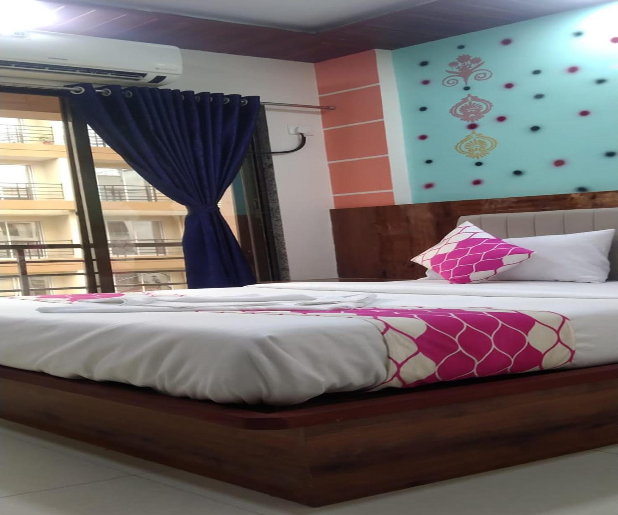 Hotel Om Sai Navi Mumbai Exterior photo