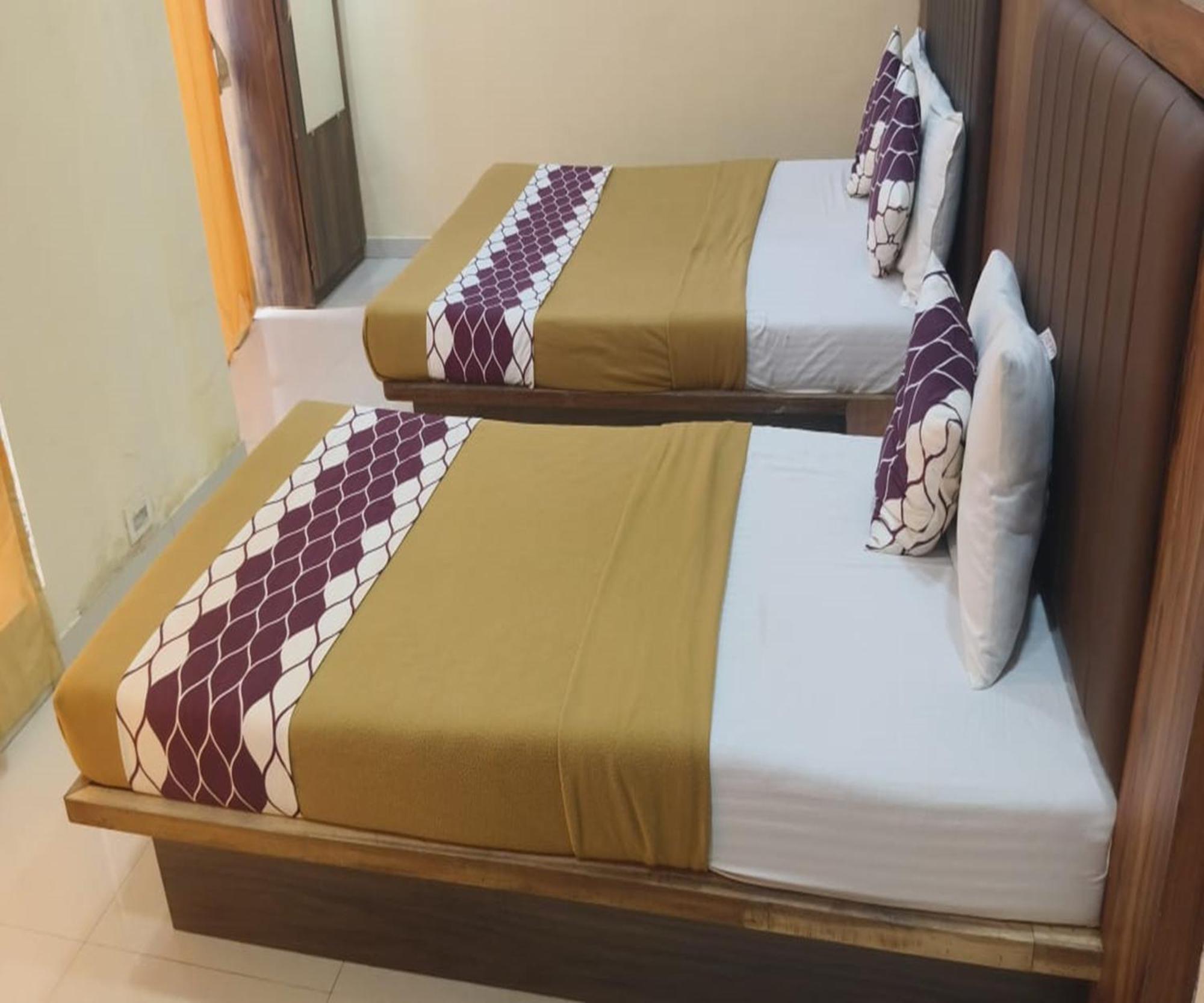 Hotel Om Sai Navi Mumbai Exterior photo