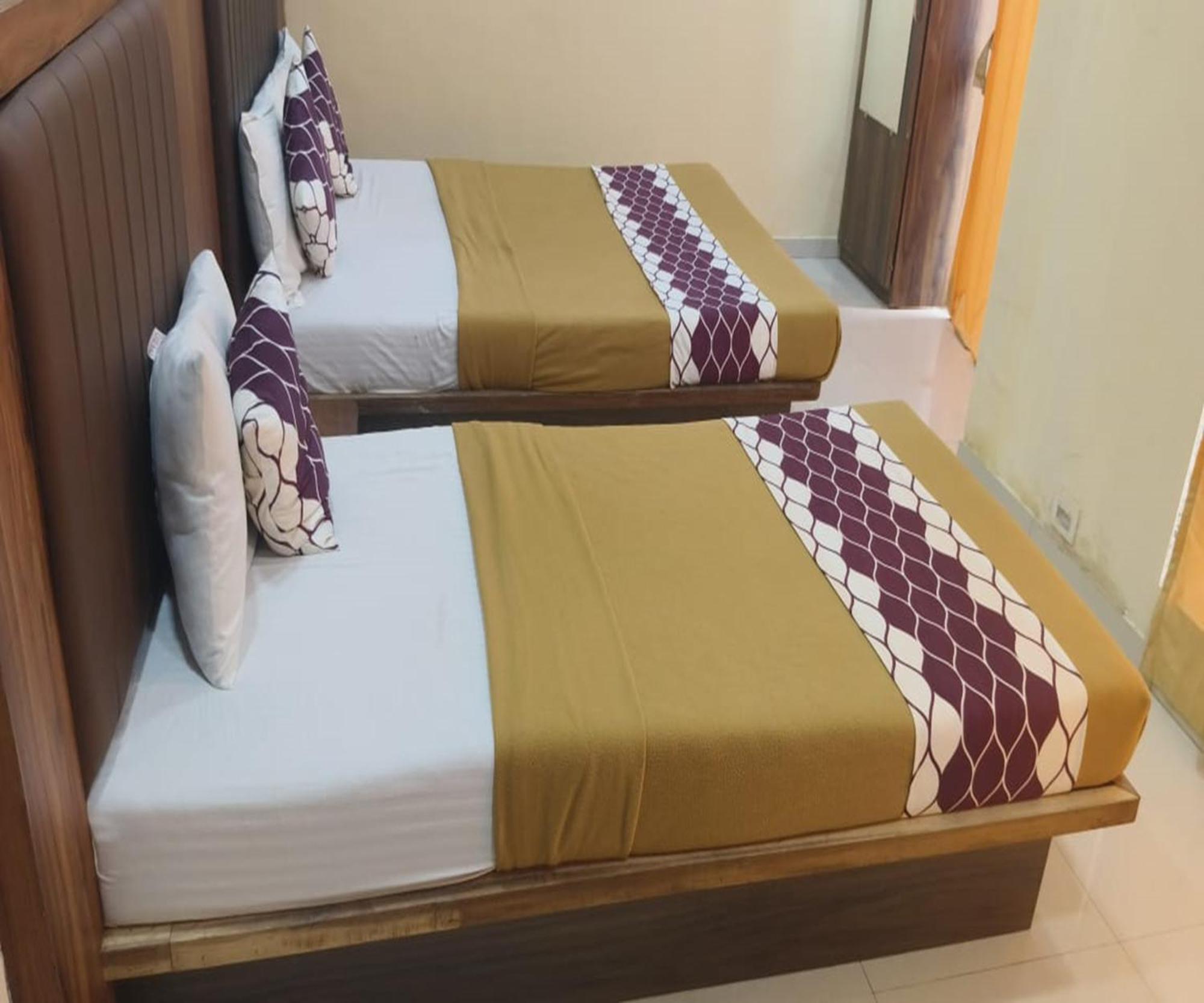 Hotel Om Sai Navi Mumbai Exterior photo